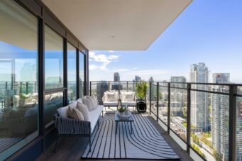 PH4101 4711 HAZEL STREET