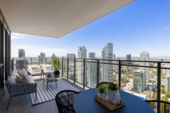 PH4101 4711 HAZEL STREET