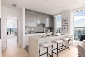PH4101 4711 HAZEL STREET