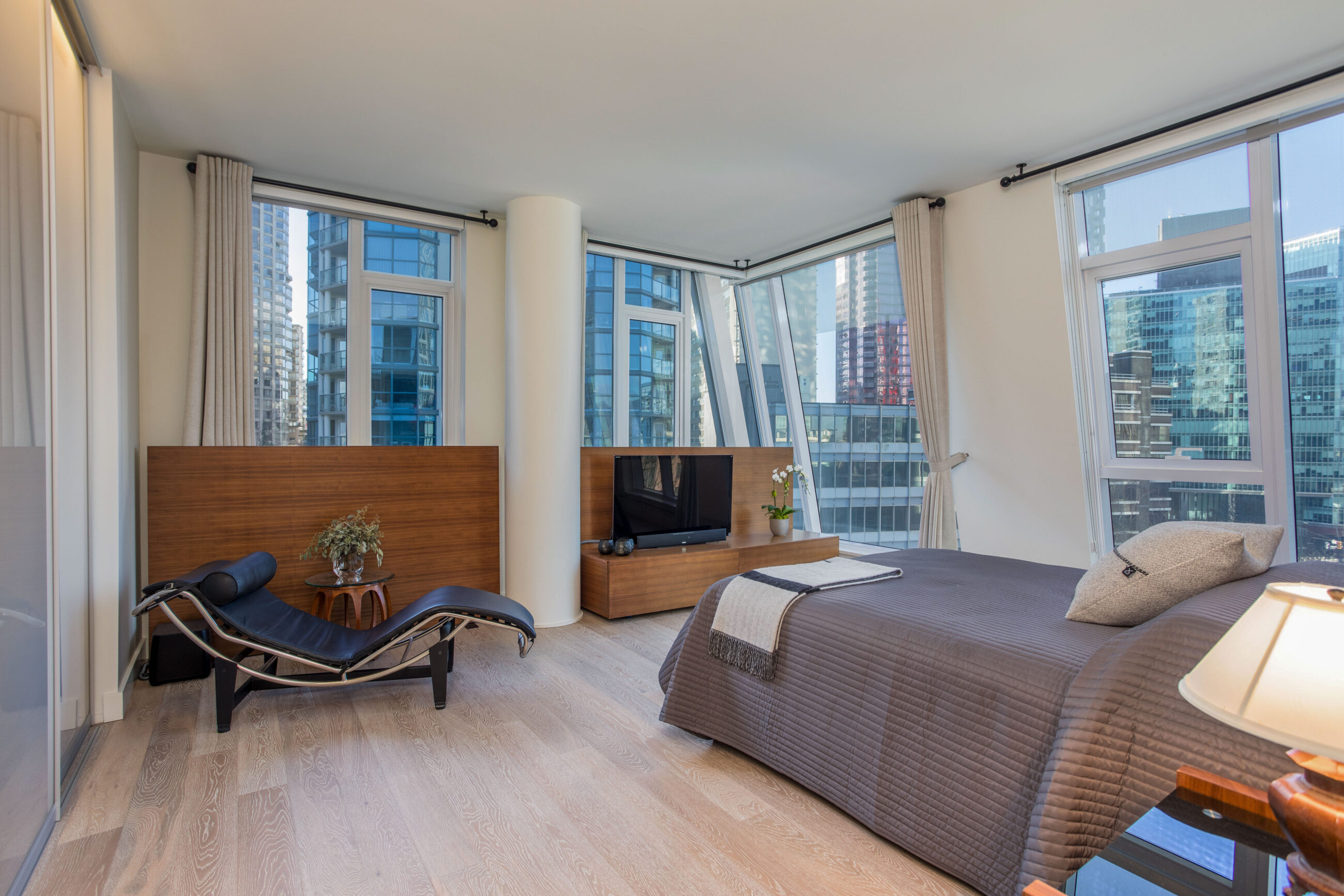 801 1409 WEST PENDER