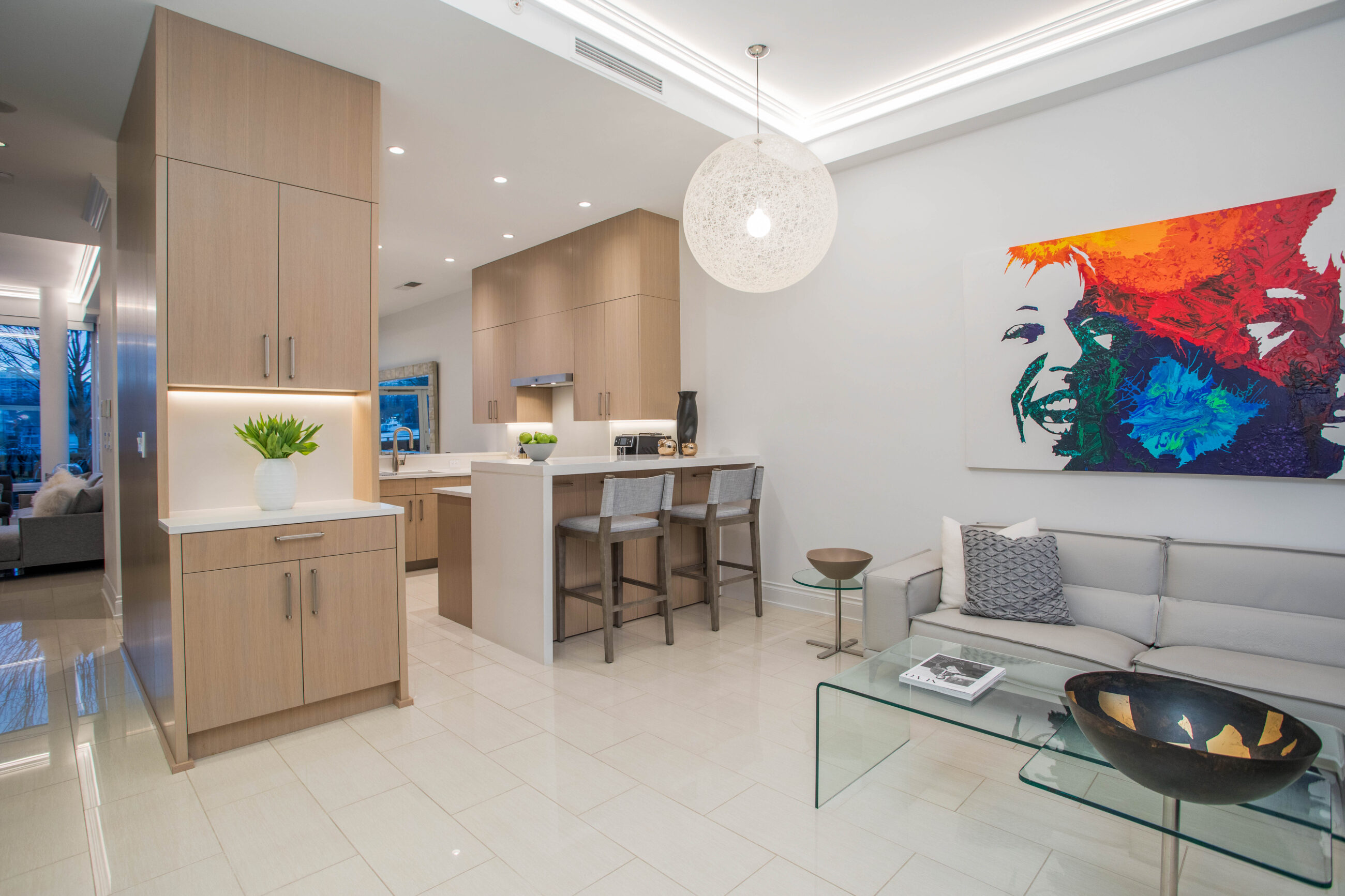 TH105 426 BEACH CRESCENT