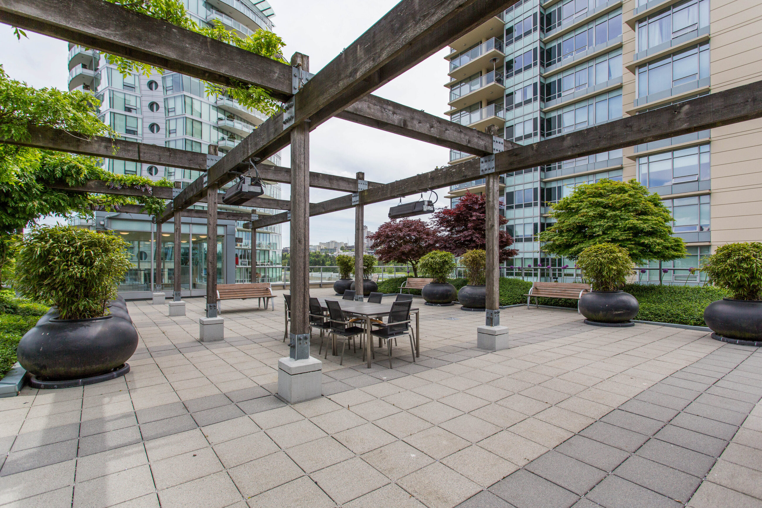 TH105 426 BEACH CRESCENT