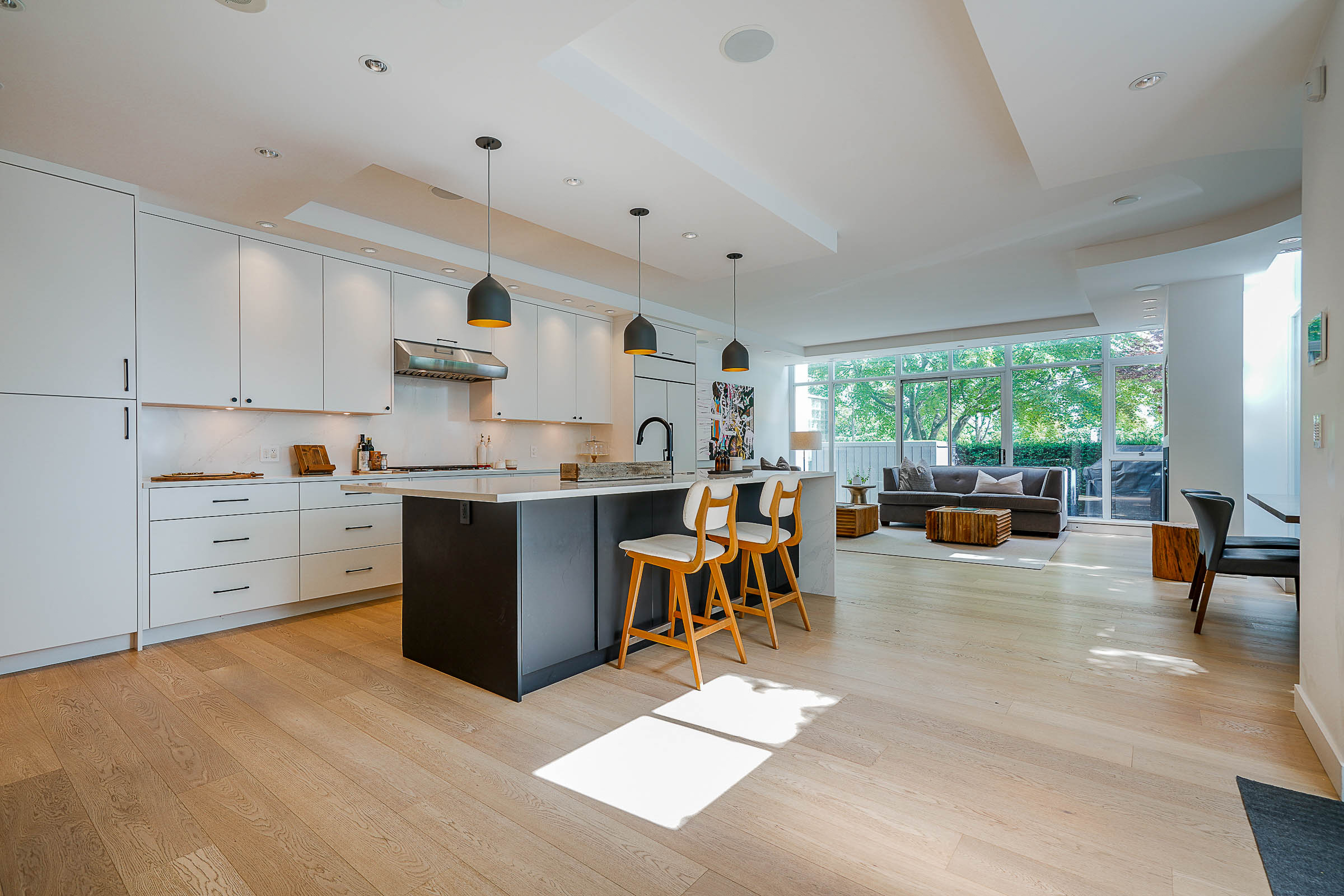 403 BEACH CRESCENT