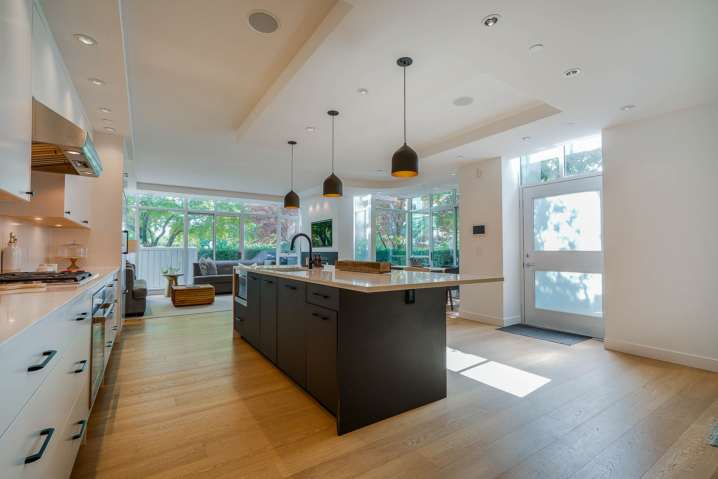 403 BEACH CRESCENT