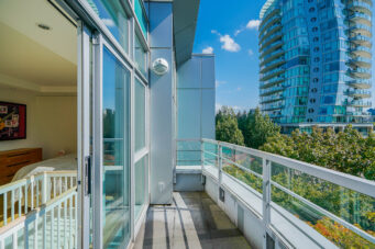403 BEACH CRESCENT