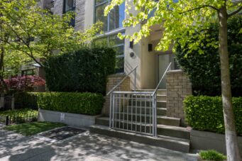 1237 RICHARDS STREET